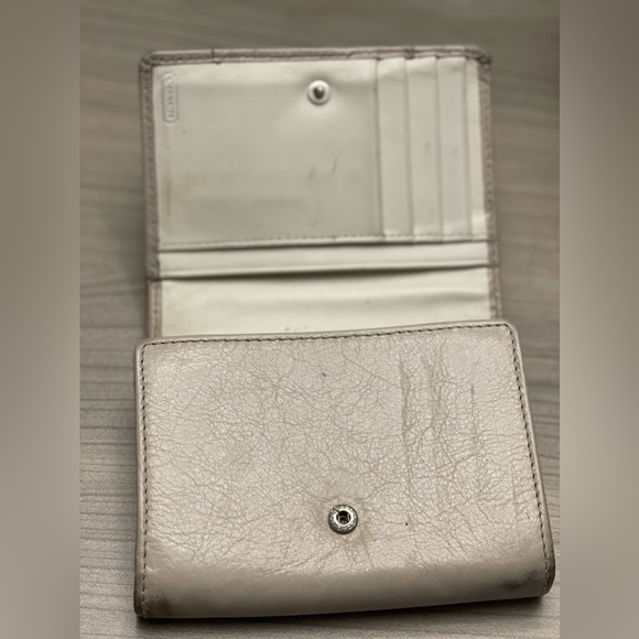 Pre-loved Coach Wallet - Picture 5 of 6
